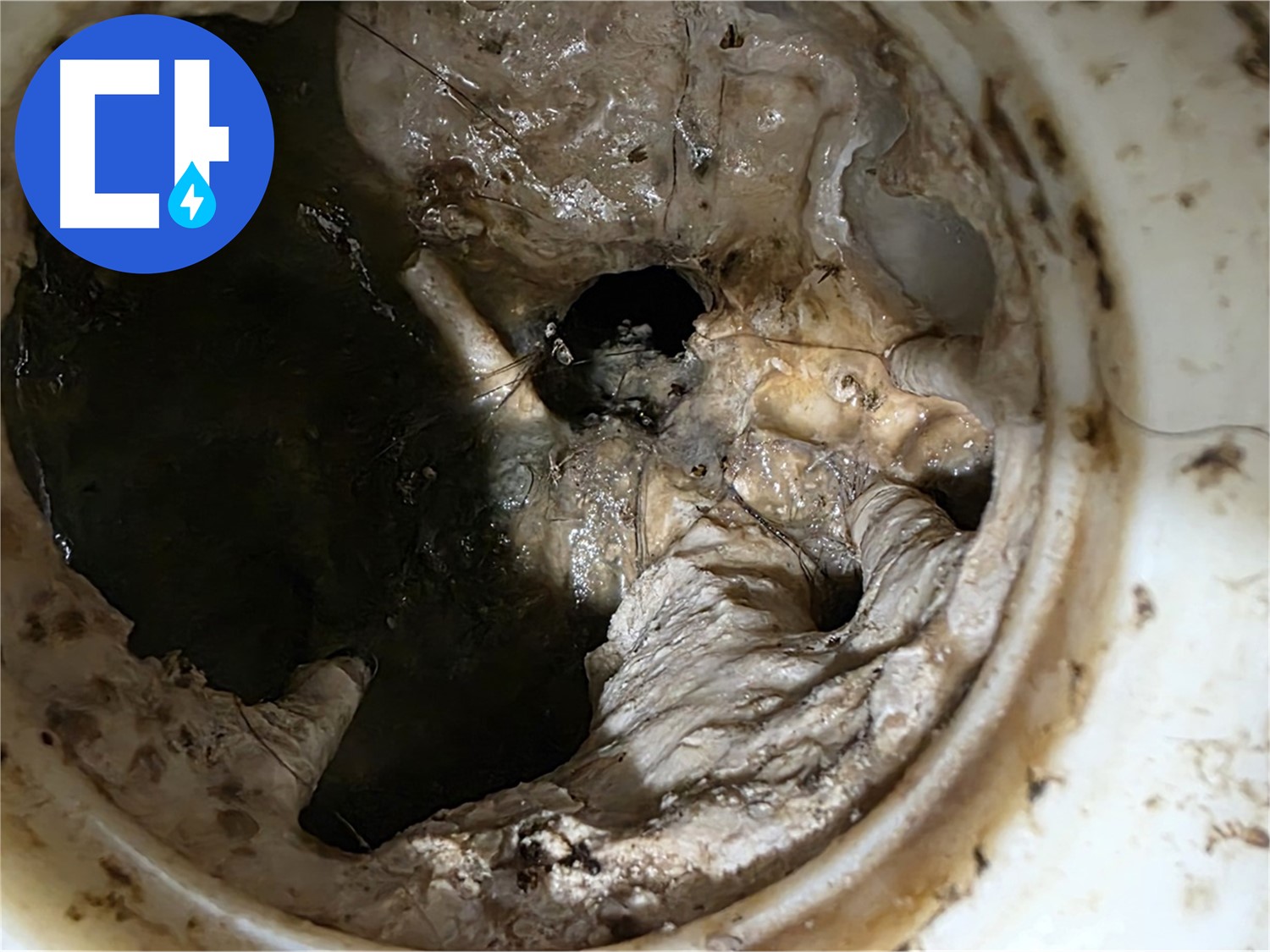 노원구 중계동 현대5차 211동 싱크대 배수구 막힘 제거 작업 - 전문 장비의 힘
